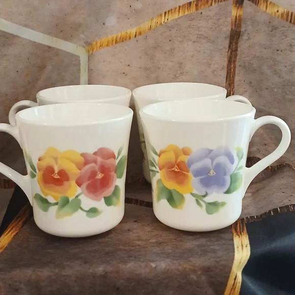 Vintage Corning Summer blush coffee cups set of 4 - Picture 1 of 4